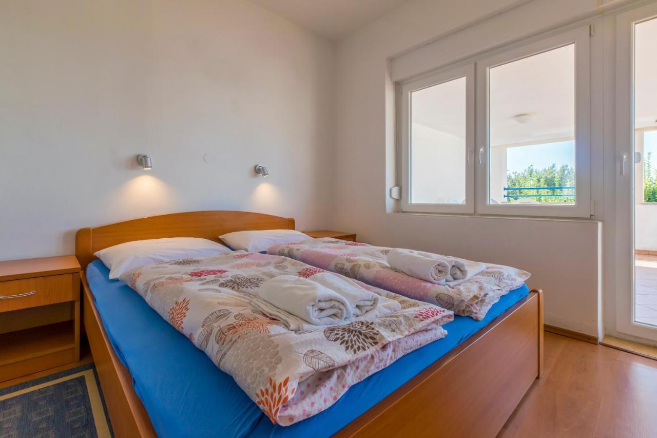 Apartment Katnic 1-2-3 Crikvenica Exterior foto